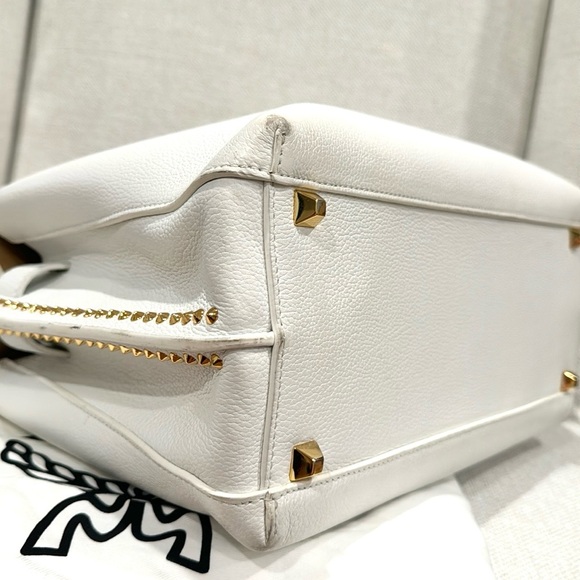 MCM Milla Tote - Picture 6 of 9